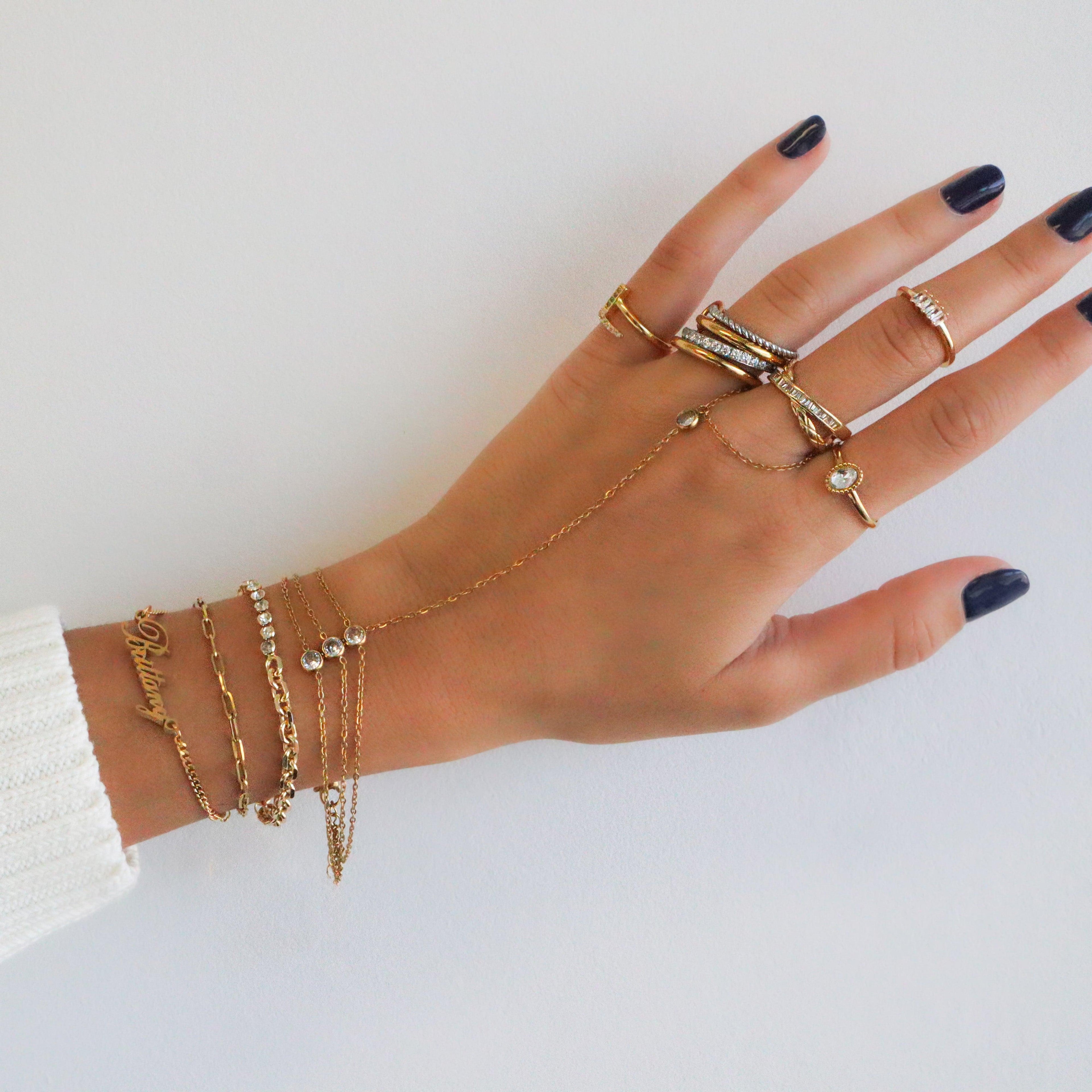 Evry Jewels Audrey Hand Chain