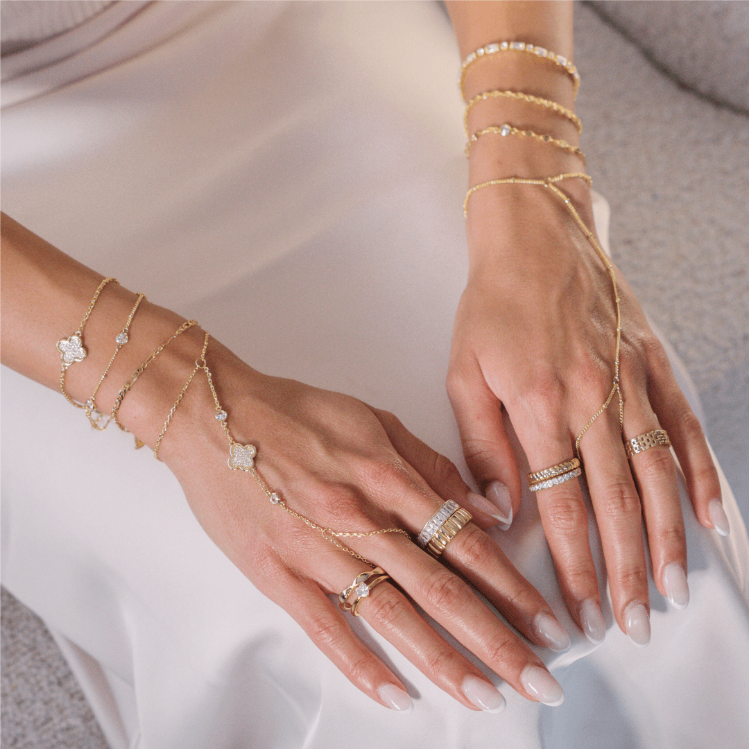 Evry Jewels Charmed Hand Chain