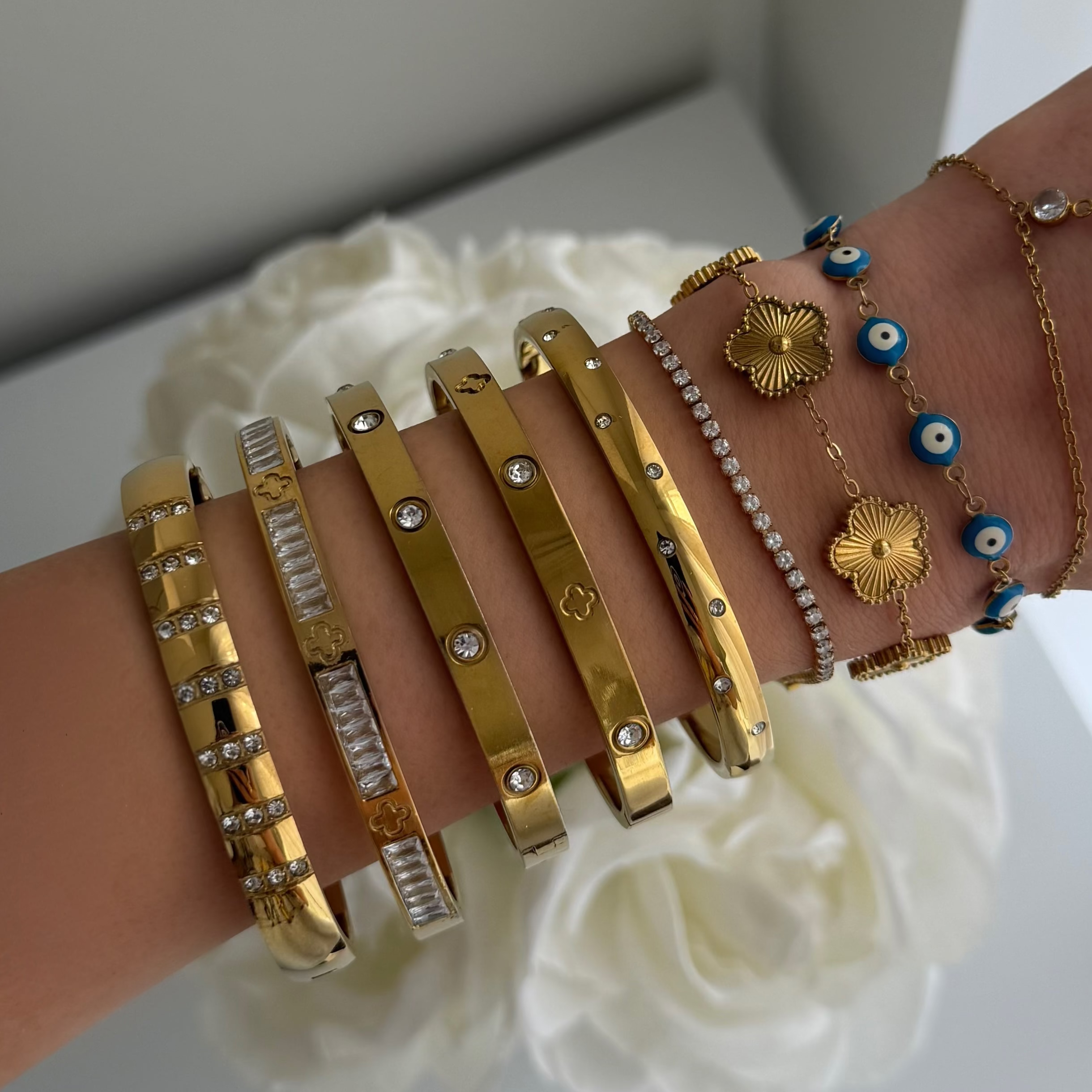 Evry Jewels Aura Bangle