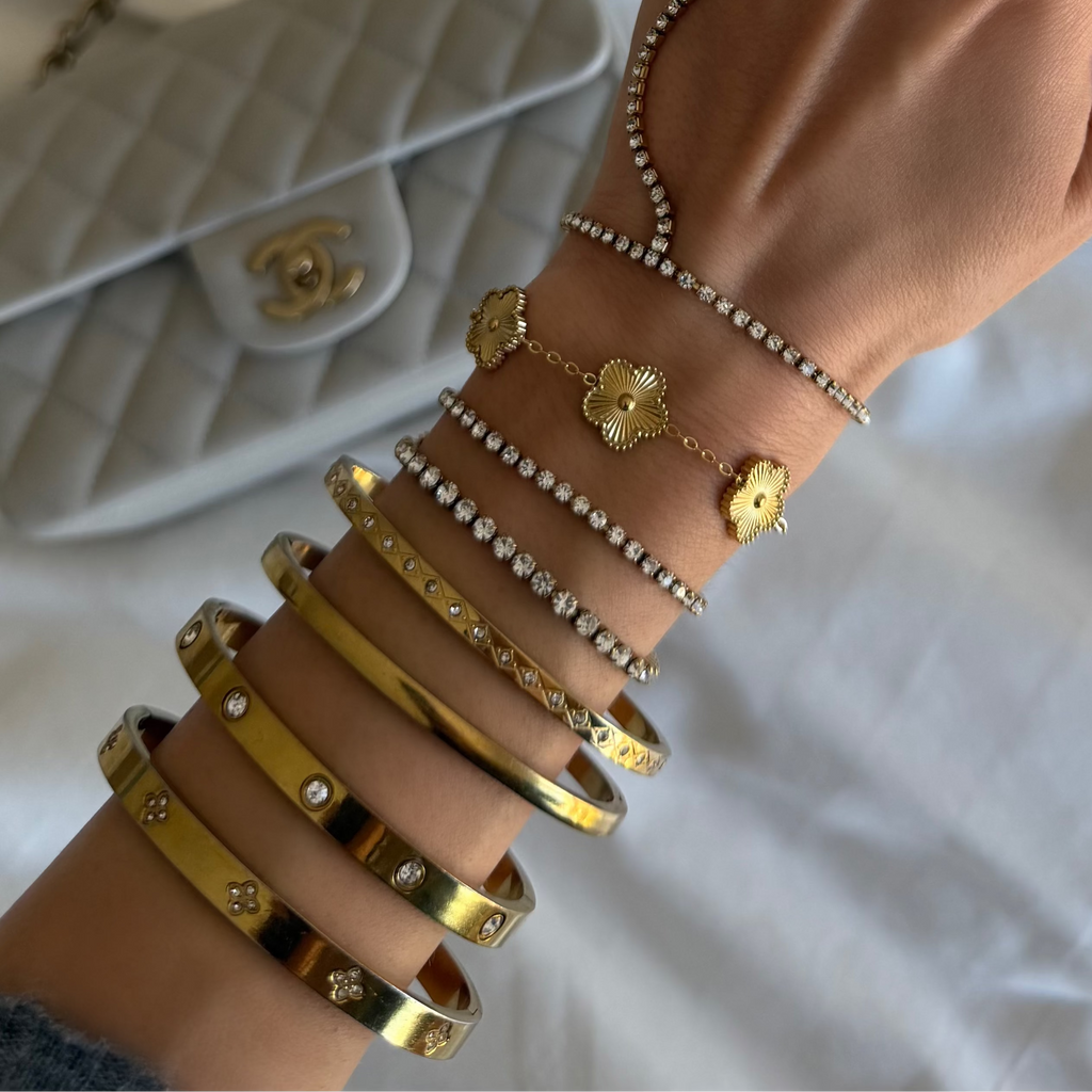 Evry Jewels Starry Night Bangle