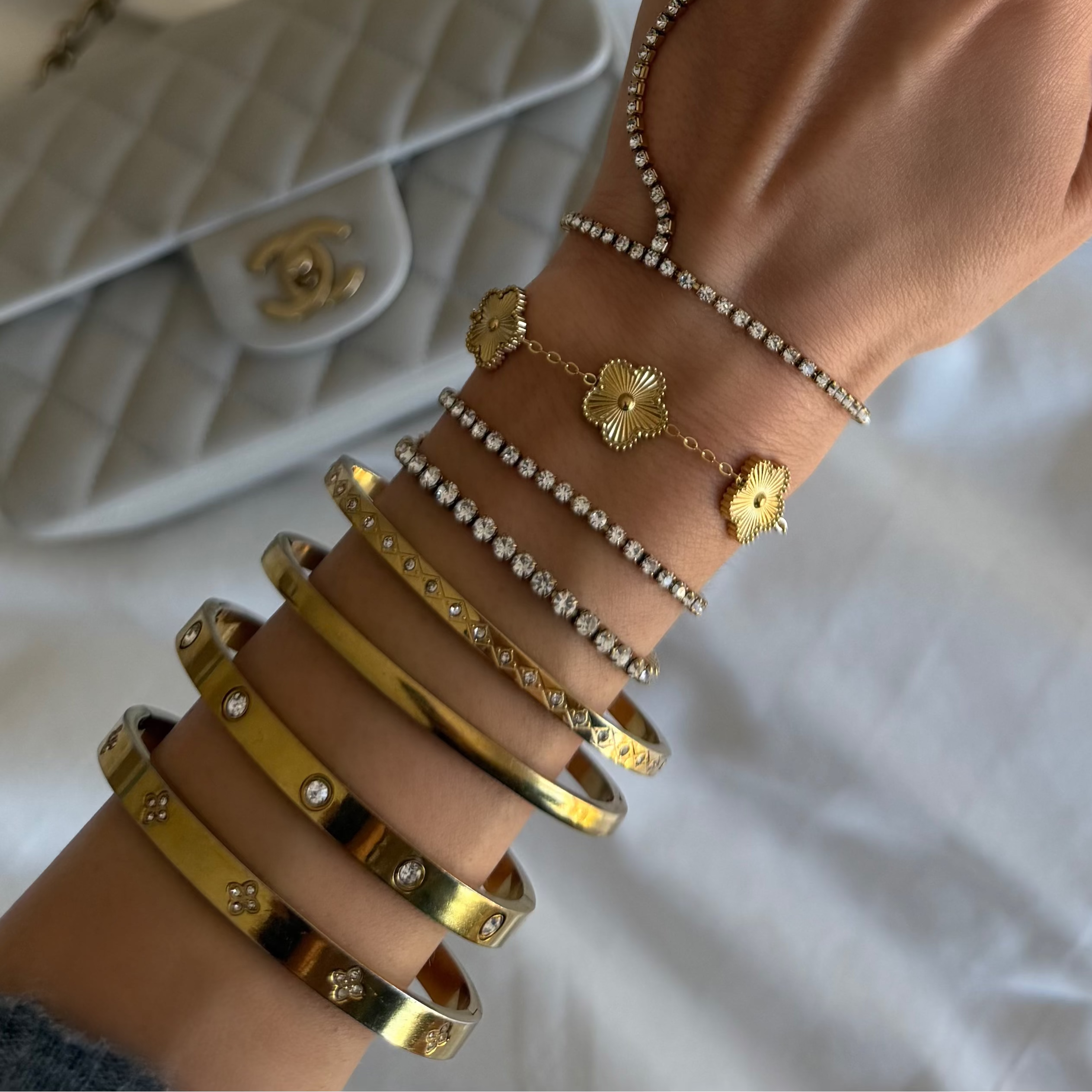 Evry Jewels Starry Night Bangle