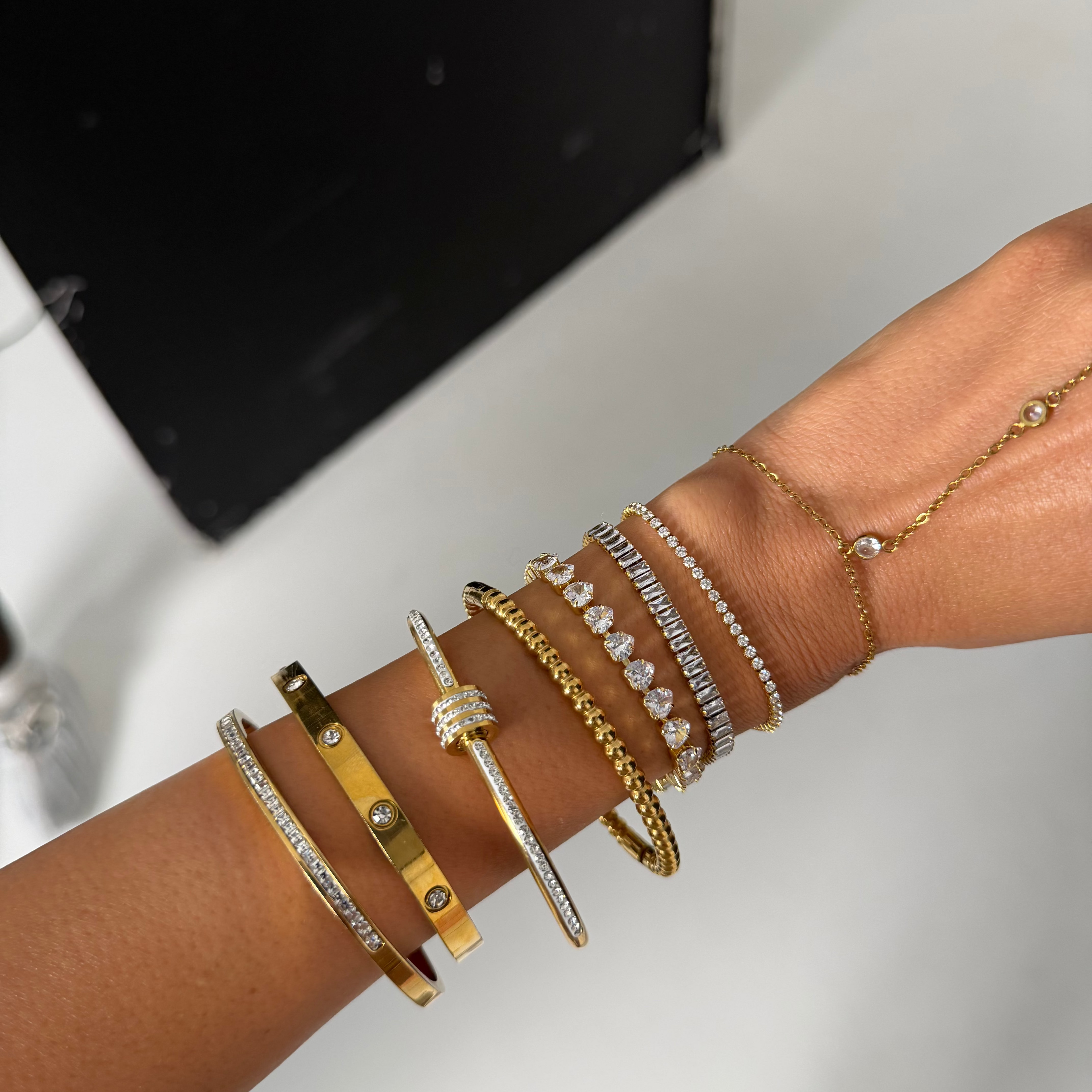 Evry Jewels Bubbly Bangle