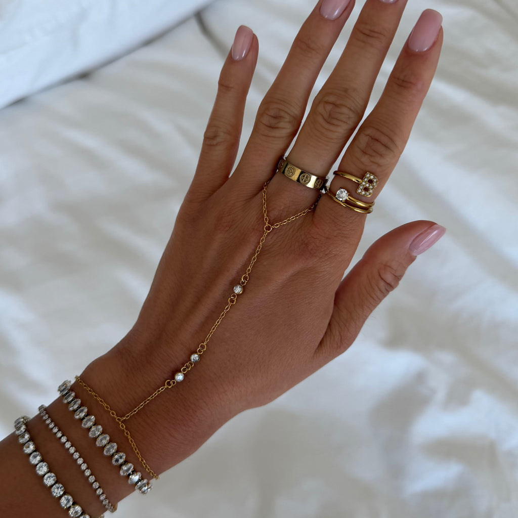 Evry Jewels Over It Hand Chain