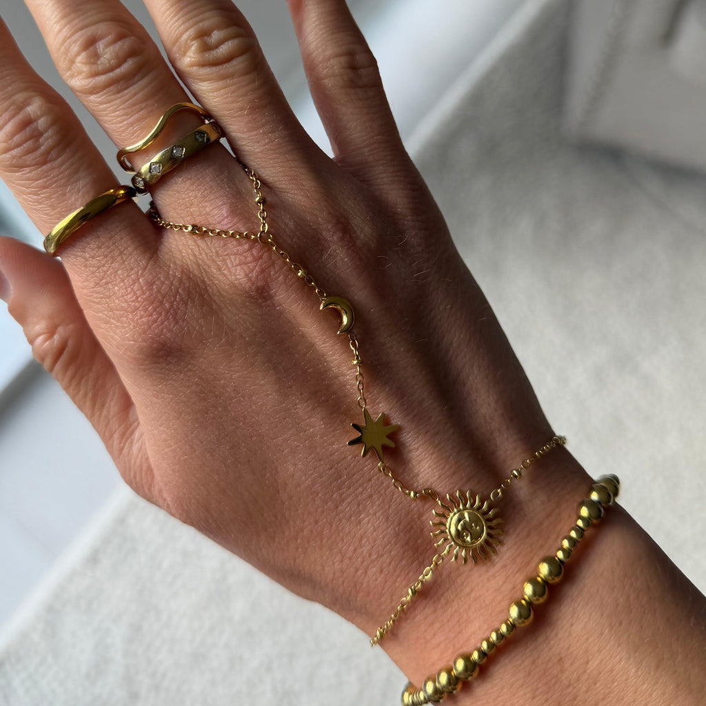 Evry Jewels Sunny Daze Hand Chain