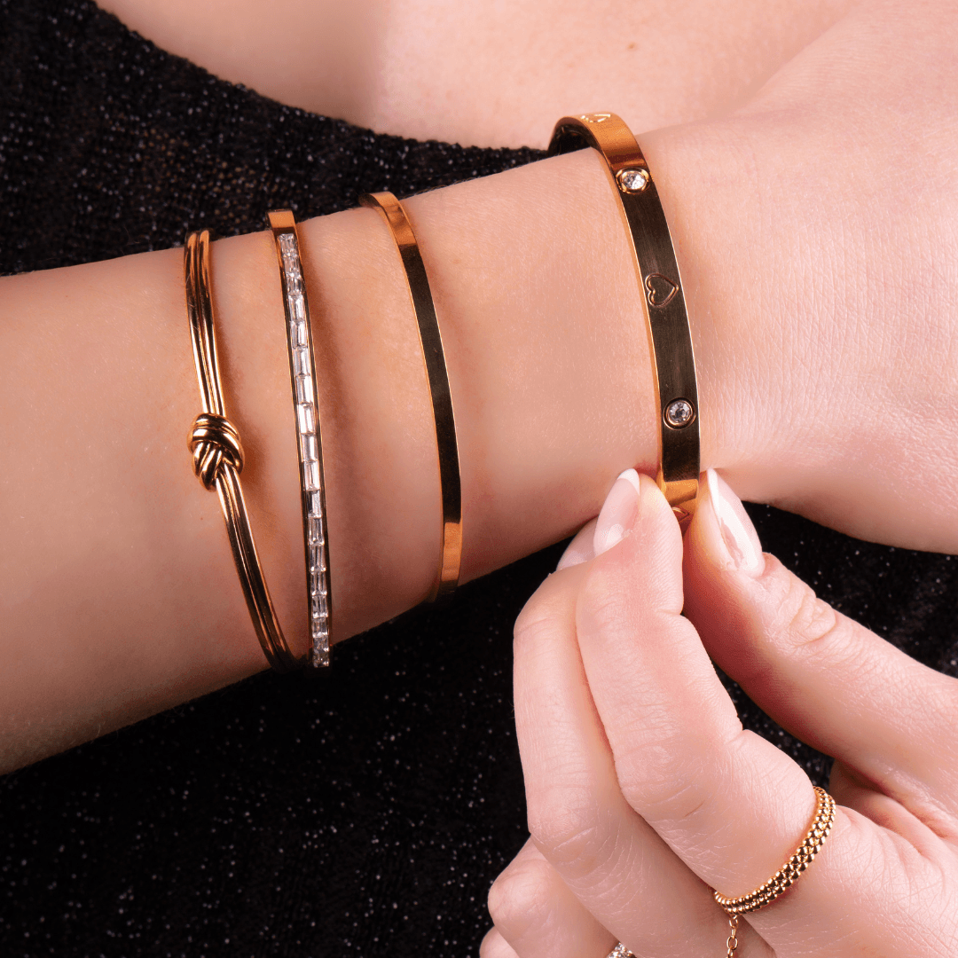 Evry Jewels Knotty Bangle