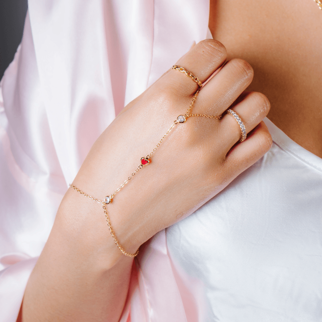 Evry Jewels Love Language Hand Chain