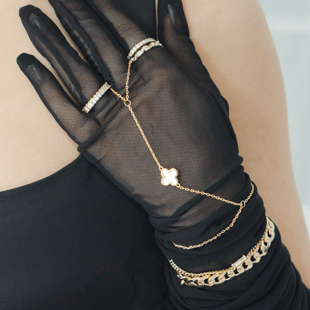 Evry Jewels Lucky Hand Chain