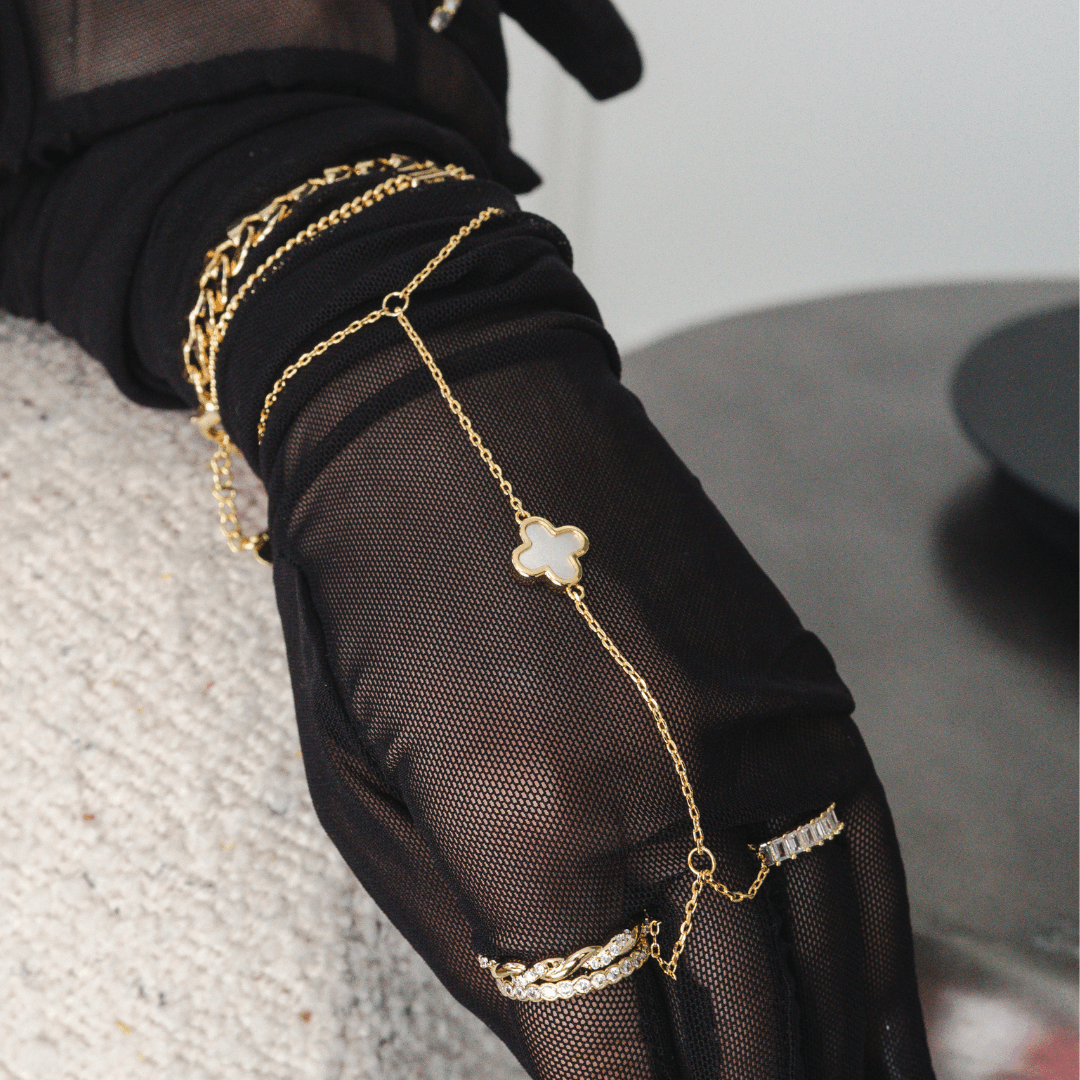 Evry Jewels Lucky Hand Chain
