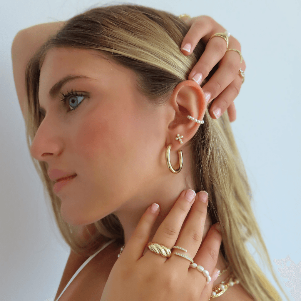 Evry Jewels Sacred Pearl Earrings