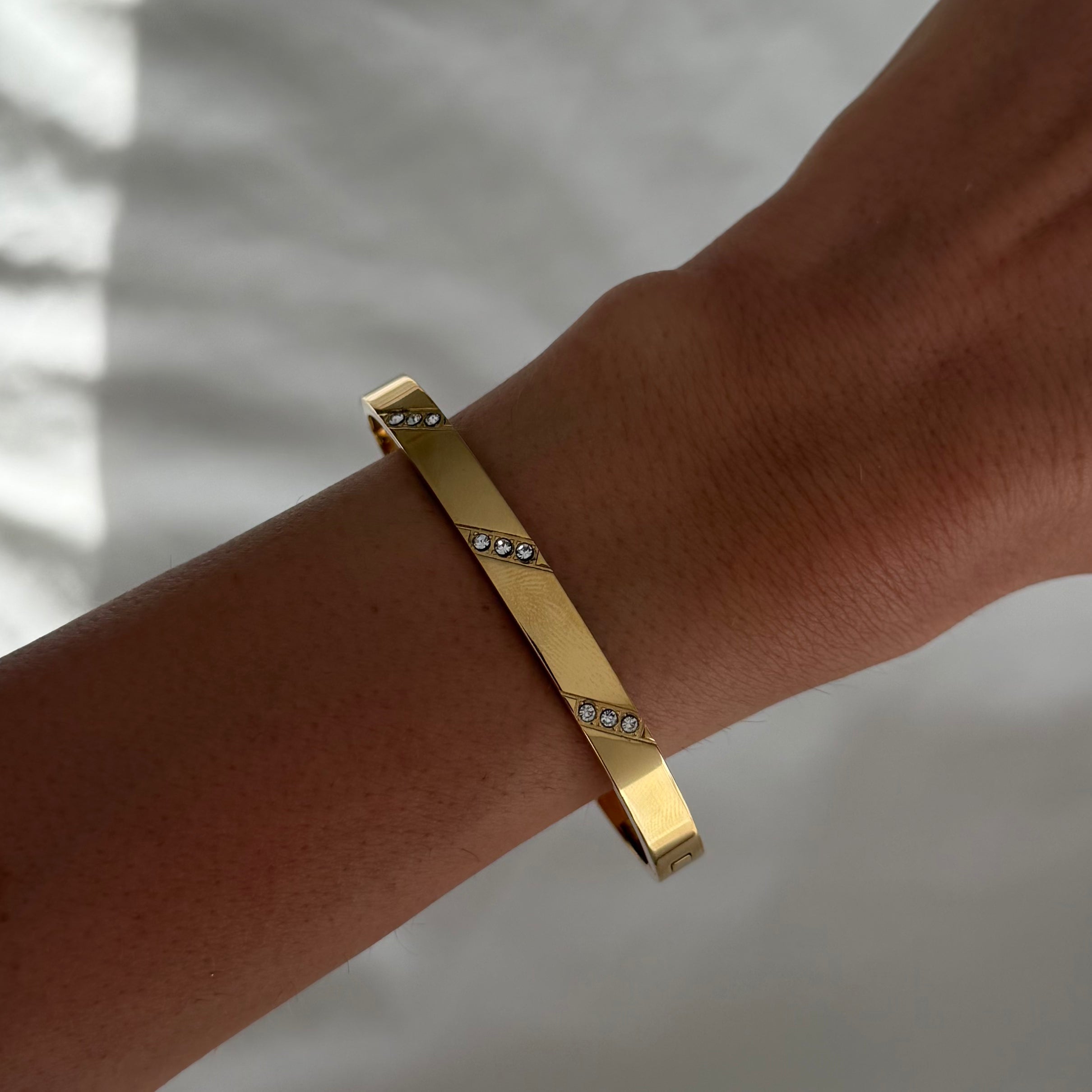Evry Jewels Shimmer Stripe Bangle