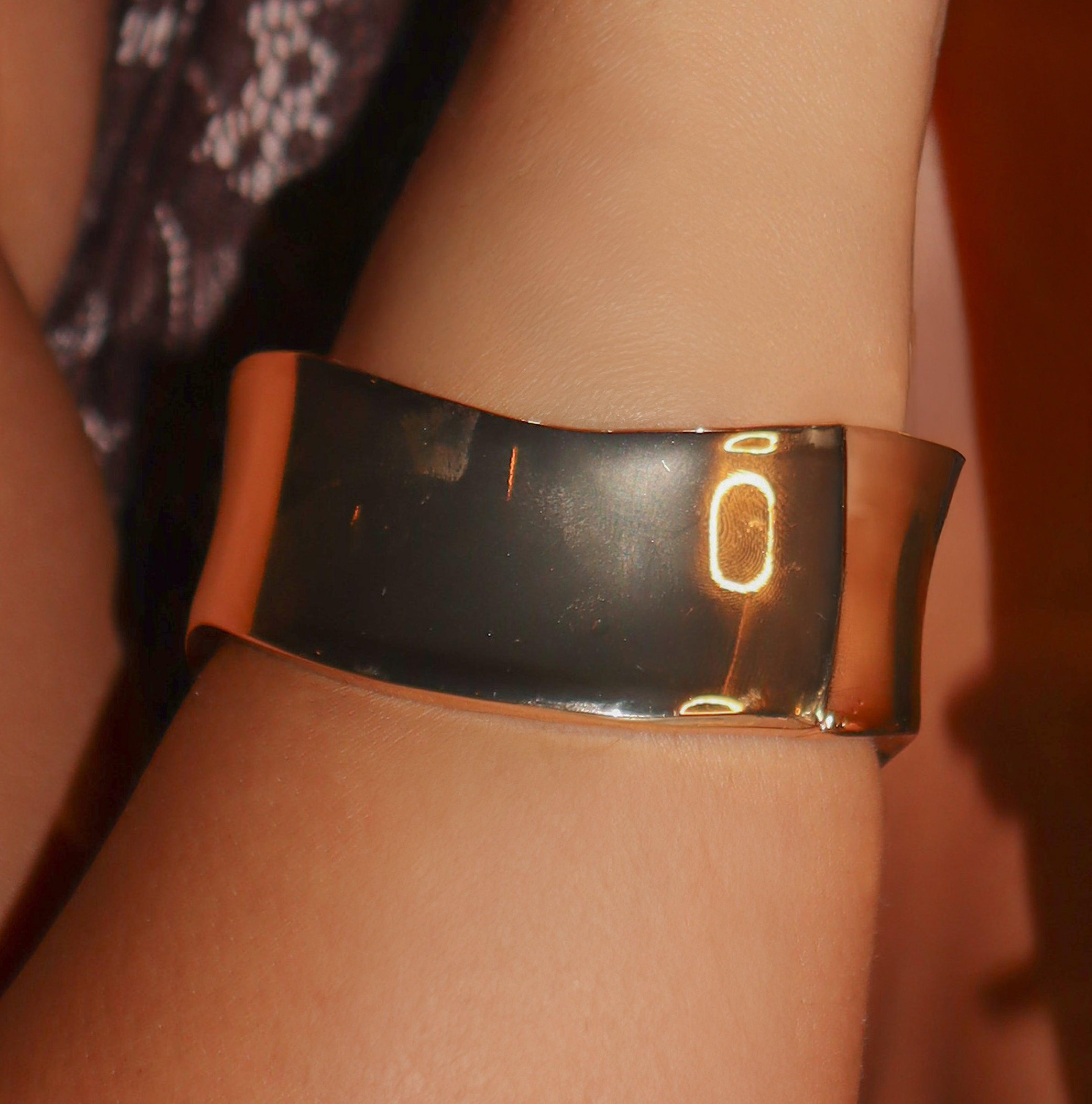 Evry Jewels Suave Bangle