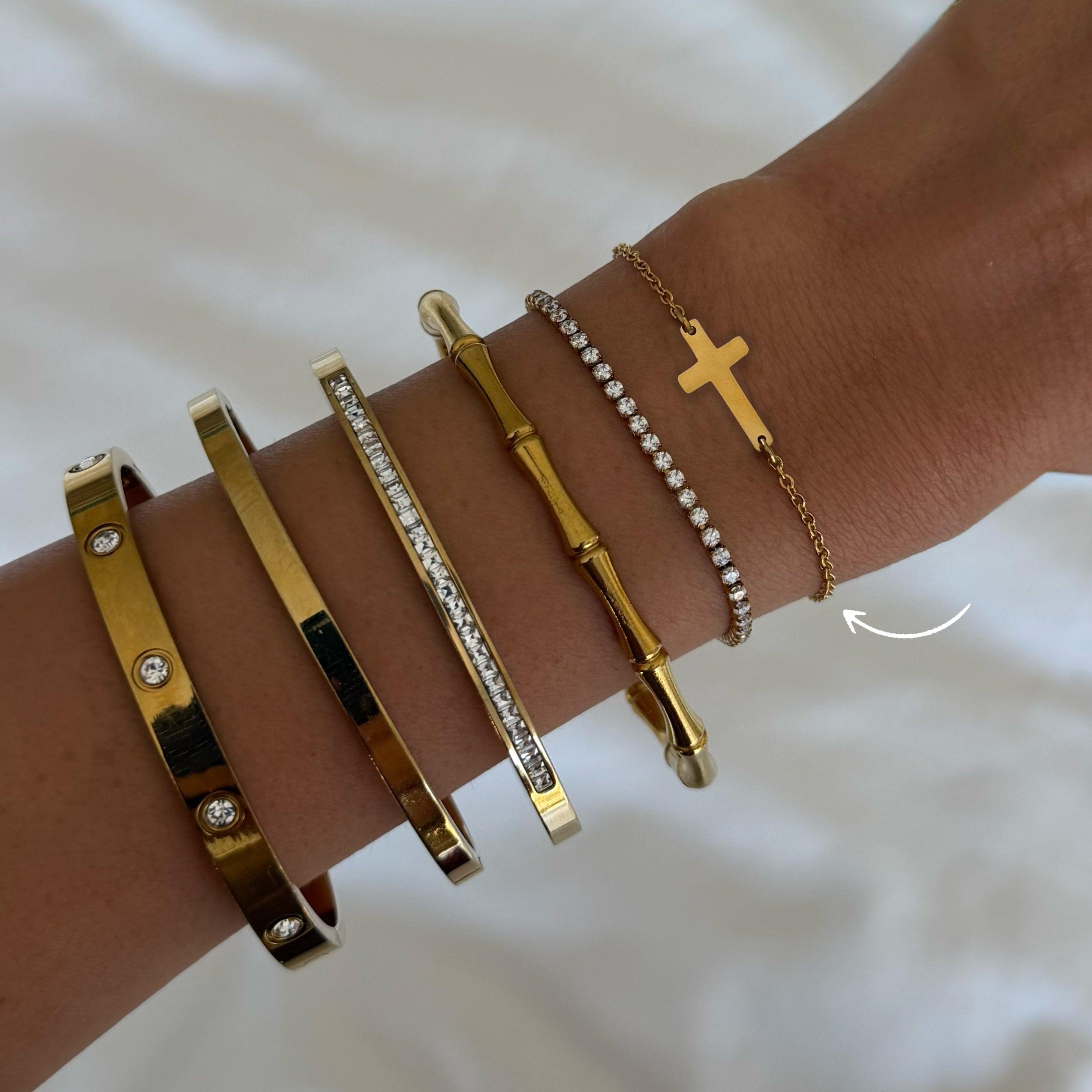 Evry Jewels Classic Cross Bracelet