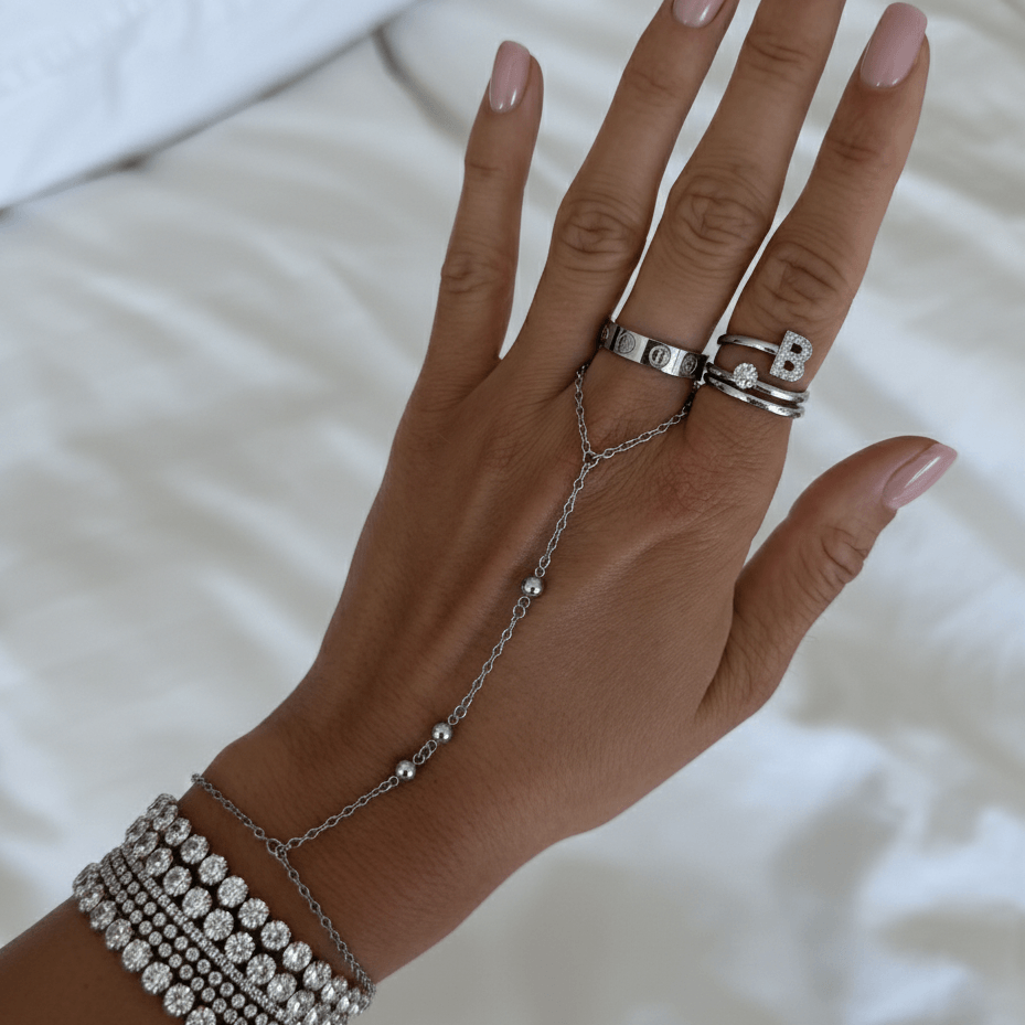 Evry Jewels Over It Hand Chain